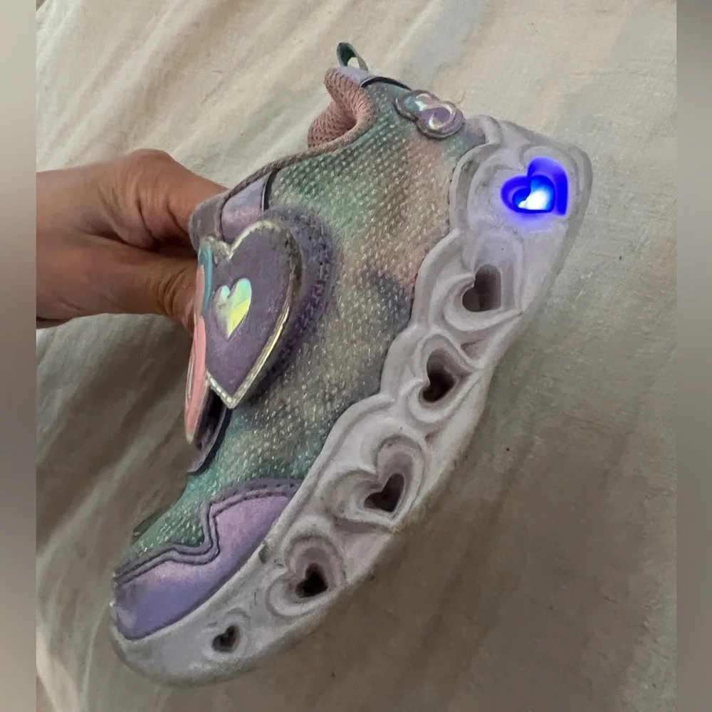 Light up 7c Heart Kids Shoes